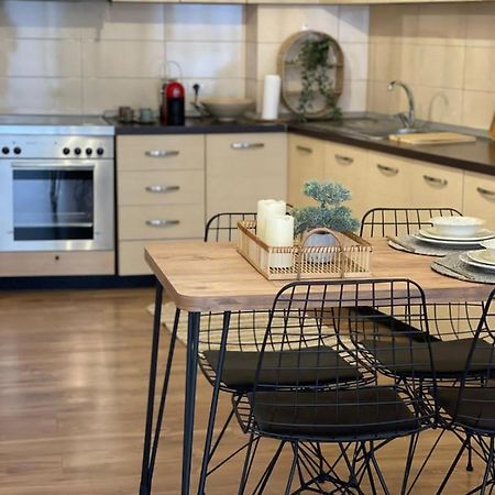 Mh Apartment, Free Parking, Flexible Check In Tirana Exterior foto